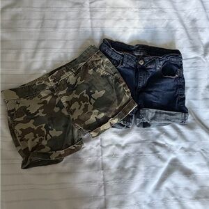 Bluenotes Shorts Bundle Women's Size 28 Camo & Dark Denim Stretch Jean Shorts